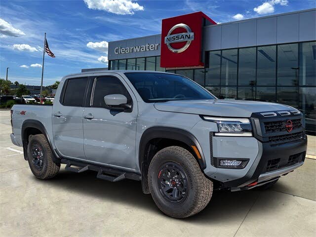 2025 Nissan Frontier PRO-4X Crew Cab 4WD
