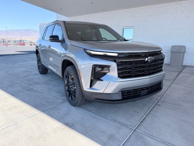 2026 Chevrolet Traverse LT FWD