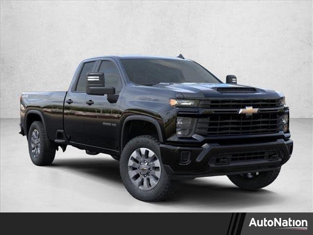 2026 Chevrolet Silverado 2500HD Custom Double Cab 4WD