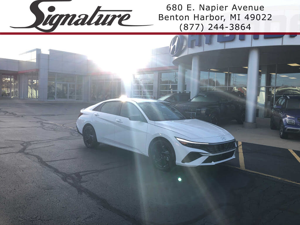 2026 Hyundai Elantra Hybrid SEL Sport FWD