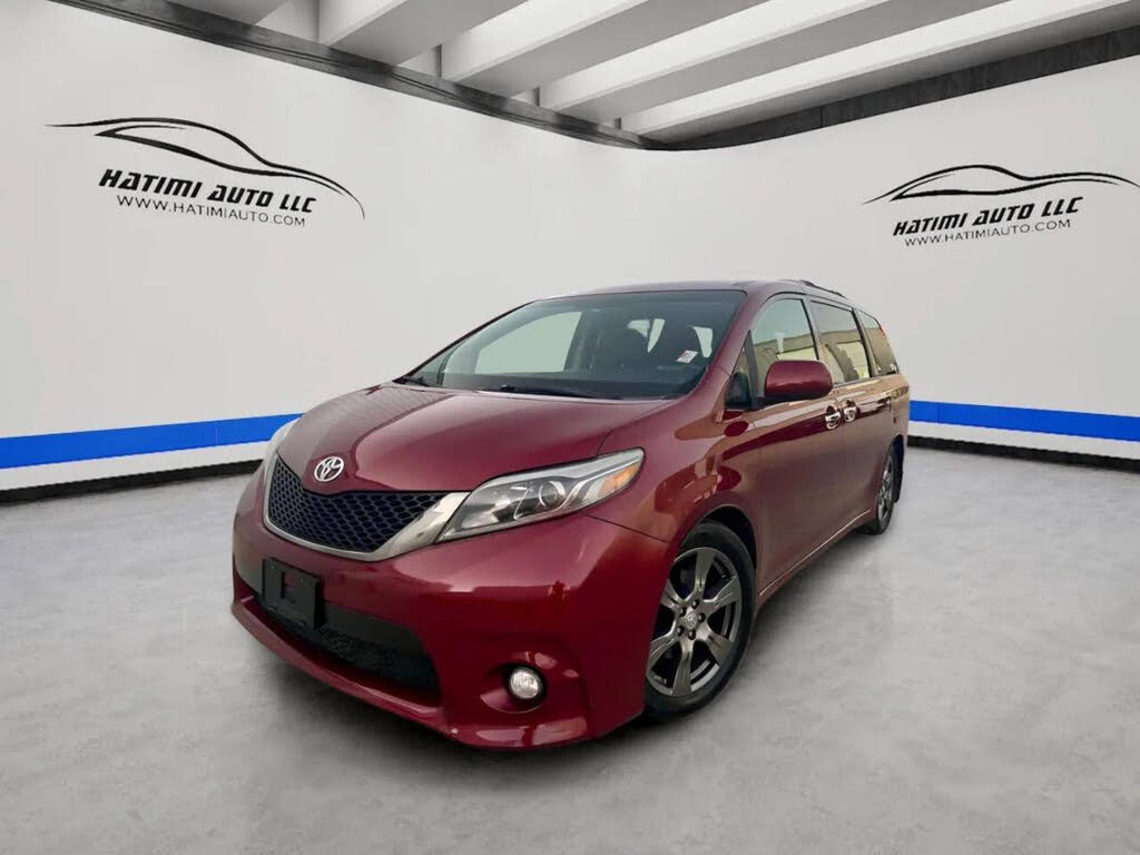 2017 Toyota Sienna SE Premium 8-Passenger FWD