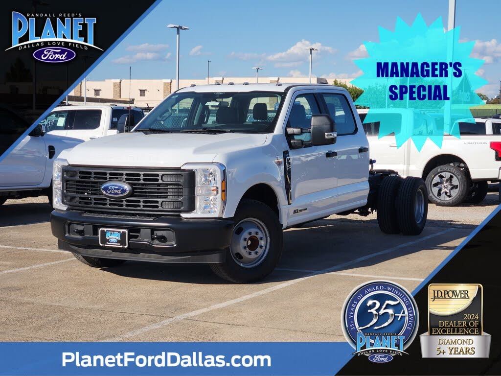 2025 Ford F-350 Super Duty Chassis XL Crew Cab DRW RWD
