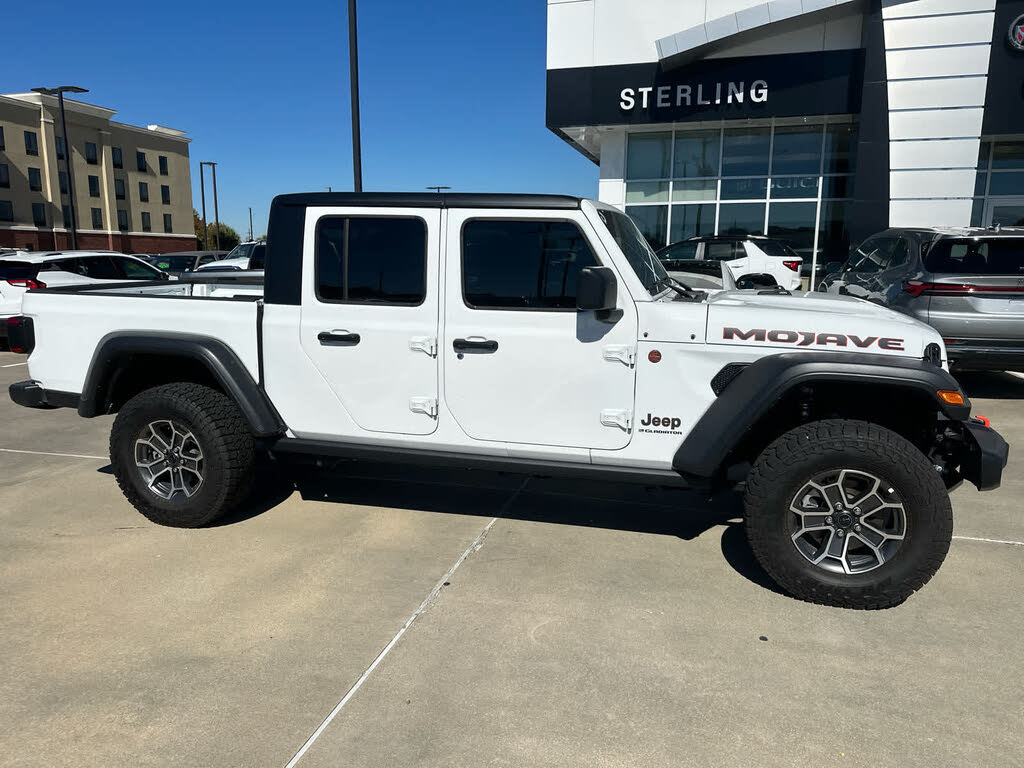 2025 Jeep Gladiator Mojave Crew Cab 4WD