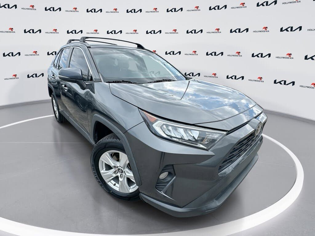 2021 Toyota RAV4 XLE FWD