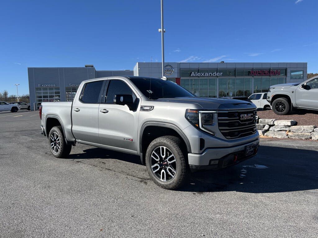 2024 GMC Sierra 1500 AT4 Crew Cab 4WD