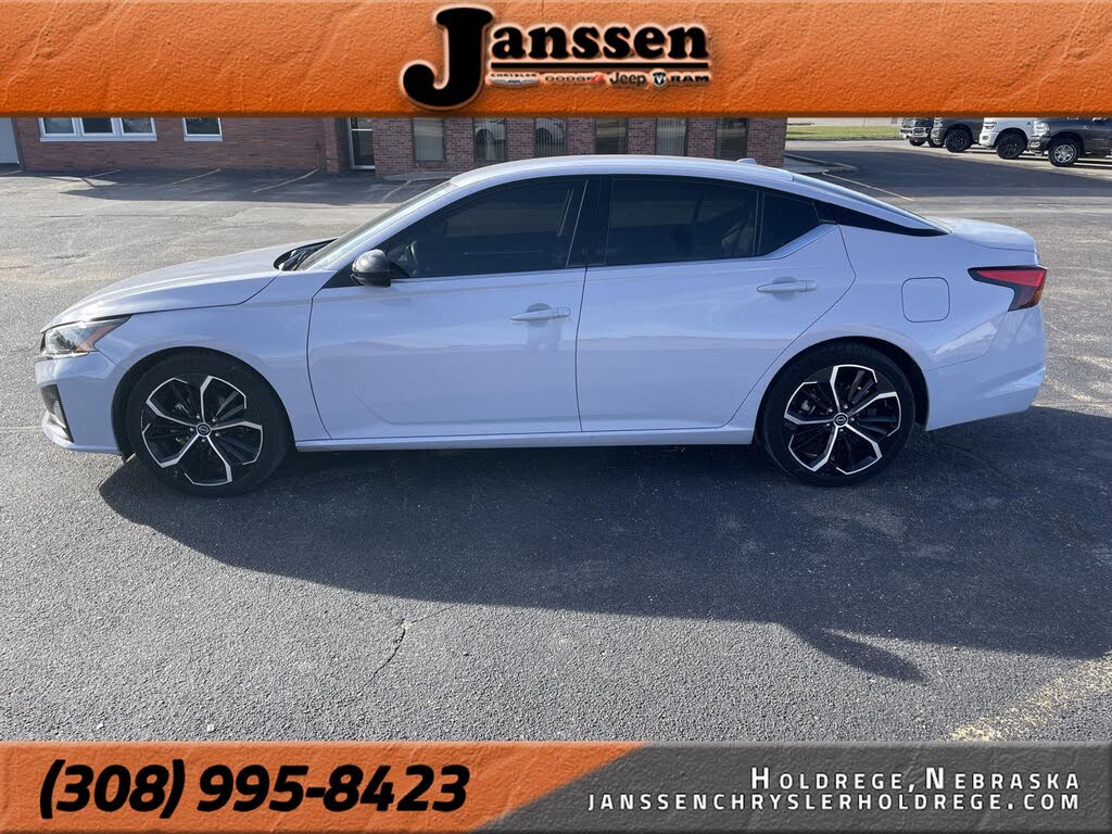 2024 Nissan Altima 2.5 SR FWD