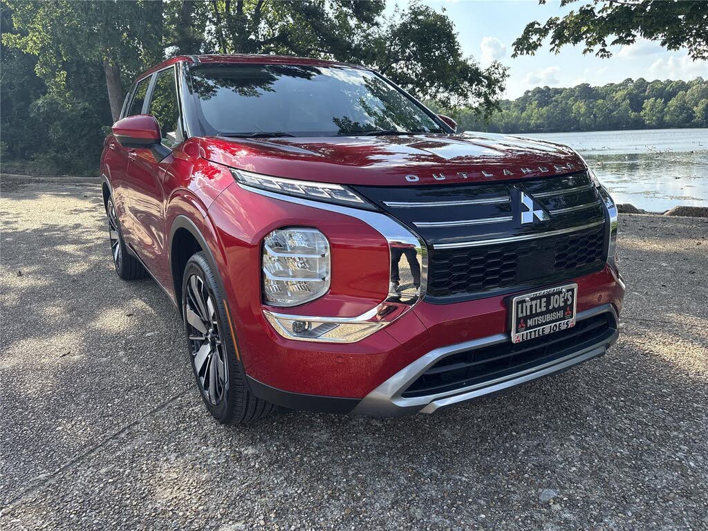 2025 Mitsubishi Outlander SE FWD