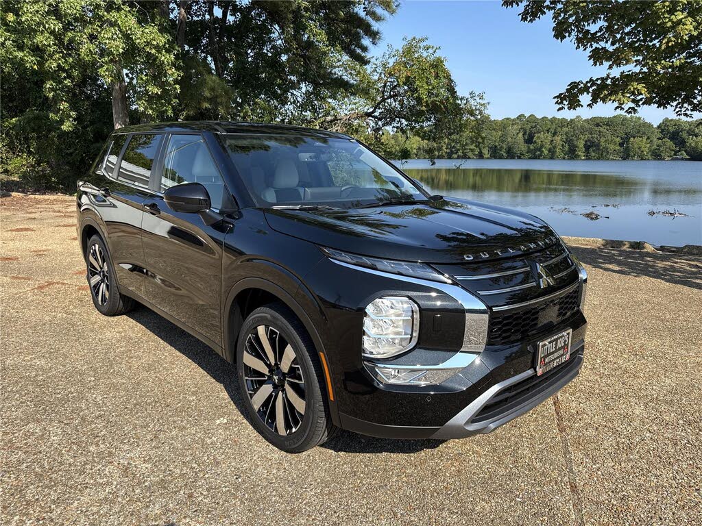 2025 Mitsubishi Outlander SE FWD