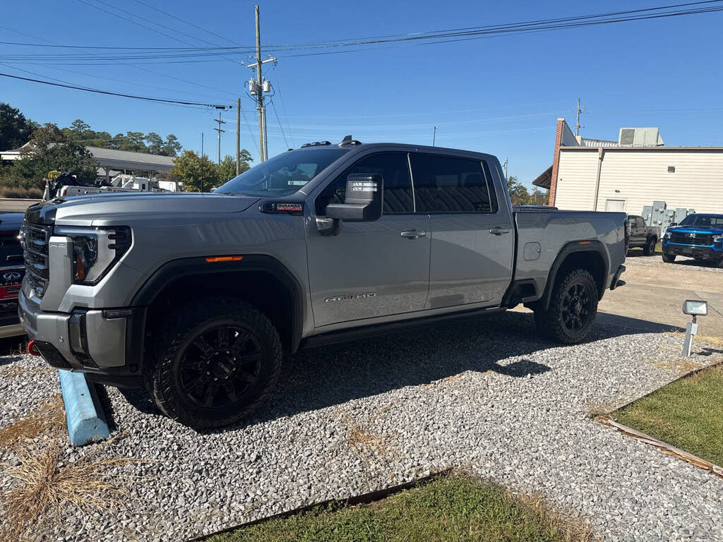 2024 GMC Sierra 2500HD AT4 Crew Cab LB 4WD