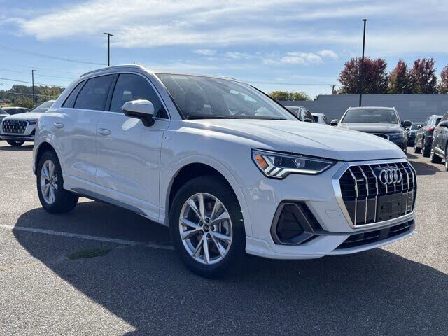 2025 Audi Q3 quattro Premium S Line 45 TFSI