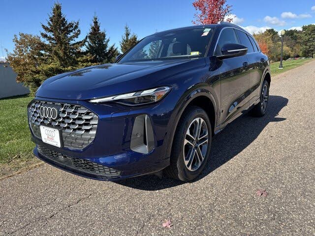 2025 Audi Q5 quattro Premium 40 TFSI