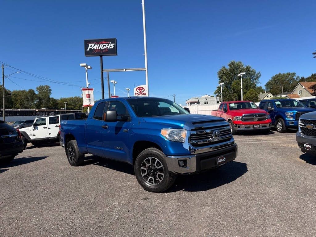 2016 Toyota Tundra SR5 Double Cab 5.7L 4WD