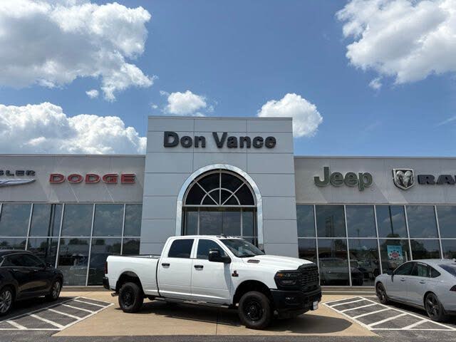 2025 RAM 2500 Tradesman Crew Cab 4WD