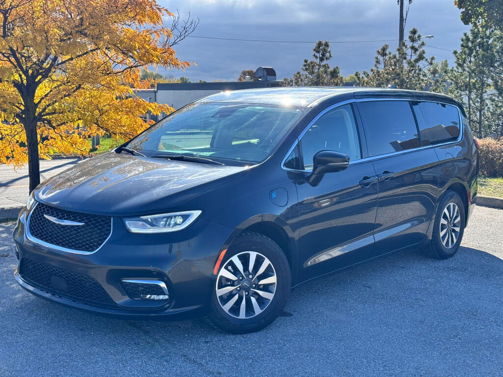 Chrysler Pacifica Hybrid Touring L FWD 2022