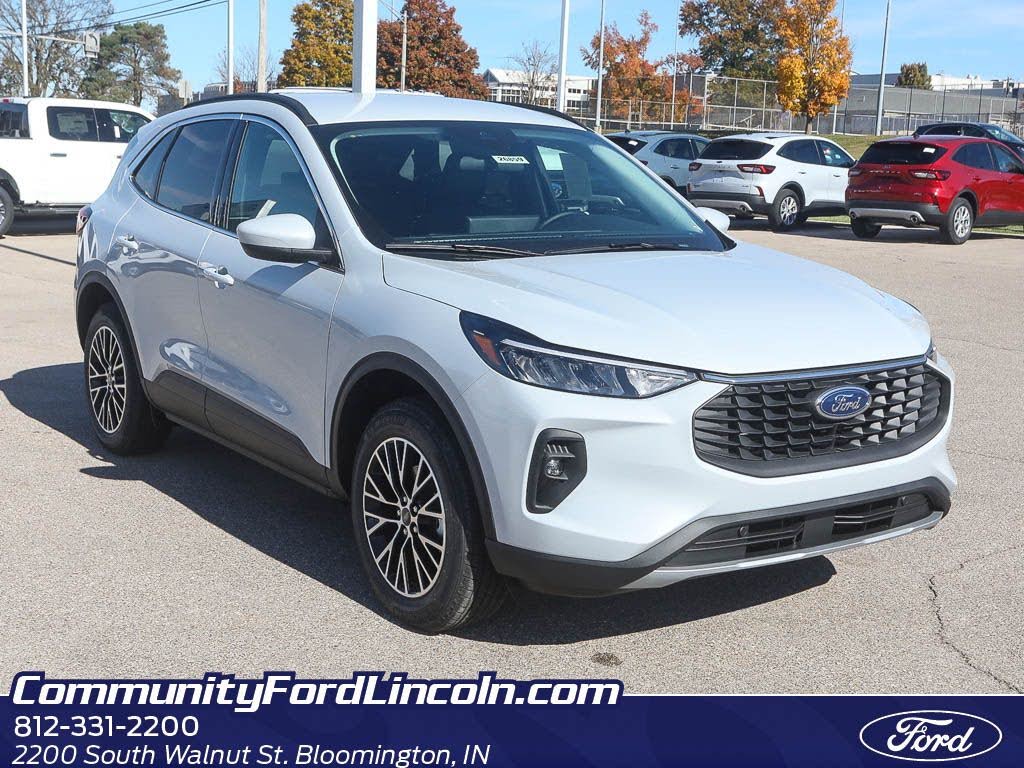 2026 Ford Escape Hybrid Plug-in FWD