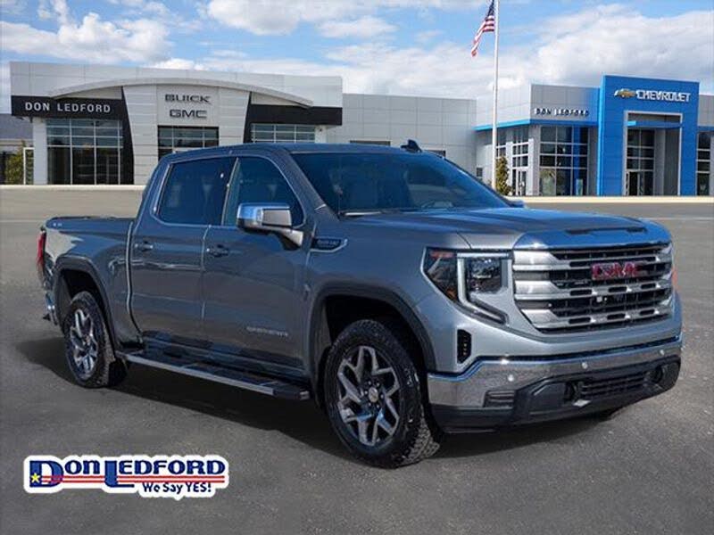 2026 GMC Sierra 1500 SLE Crew Cab 4WD