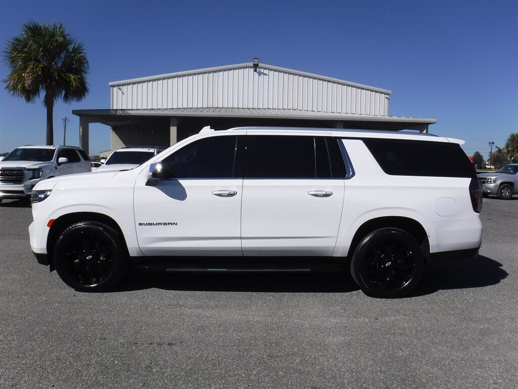 2023 Chevrolet Suburban Premier RWD