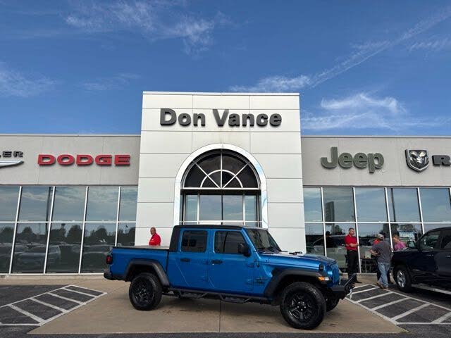 2023 Jeep Gladiator Sport Crew Cab 4WD