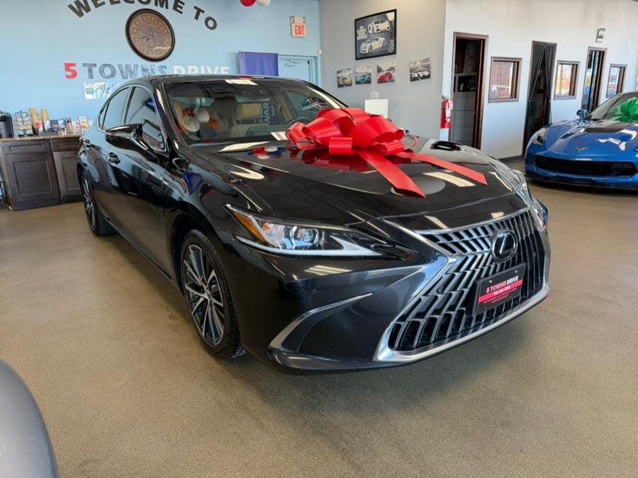 2024 Lexus ES Hybrid 300h FWD