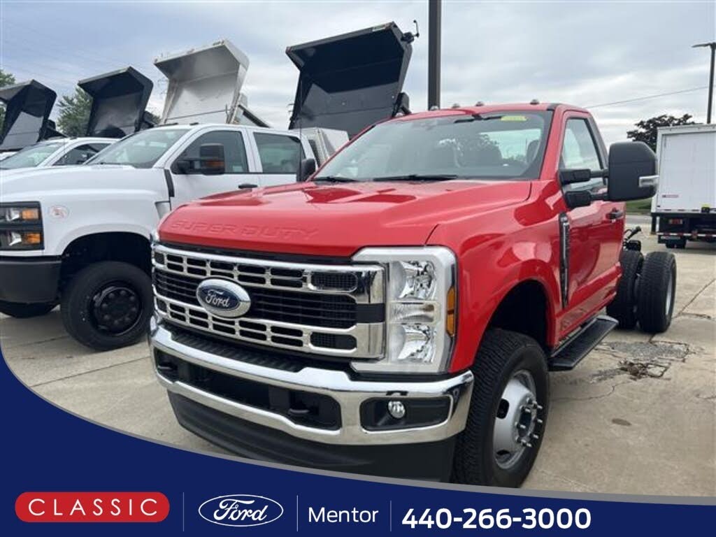 2025 Ford F-350 Super Duty Chassis XL Regular Cab DRW 4WD