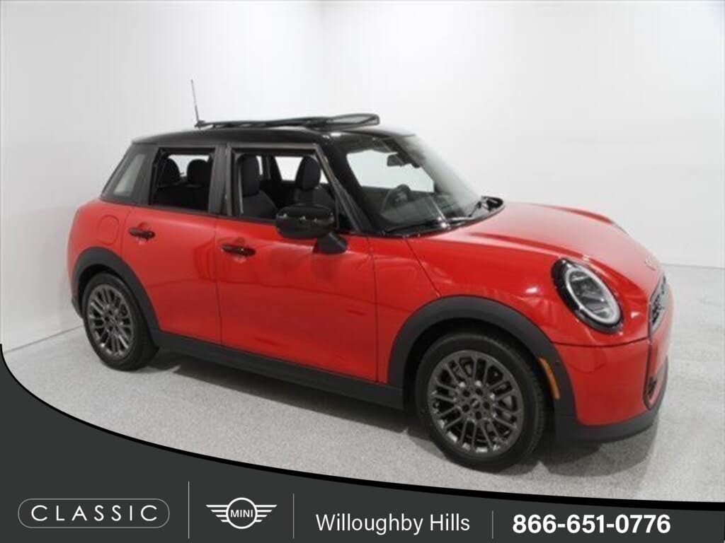 2025 MINI Cooper S Signature Trim 4-door Hatchback