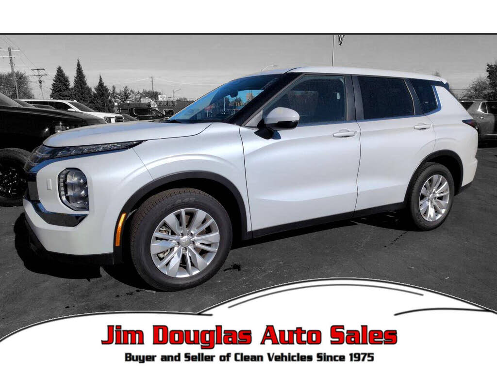 2025 Mitsubishi Outlander ES FWD