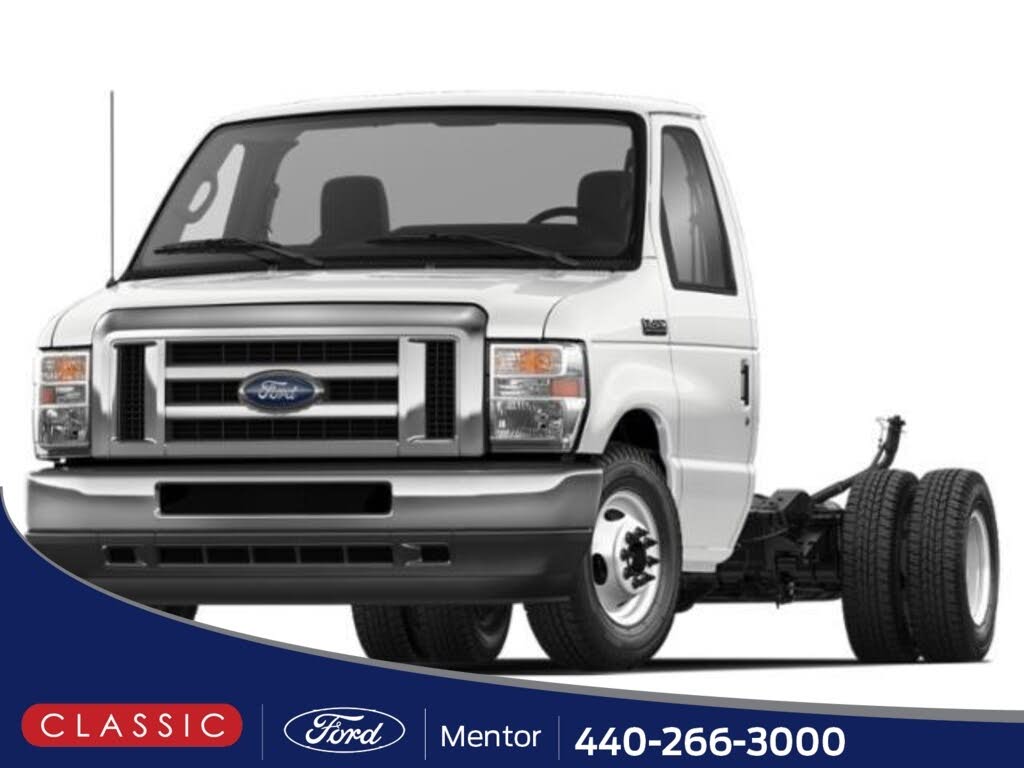 2026 Ford E-Series Chassis E-450 SD Cutaway 176 DRW RWD