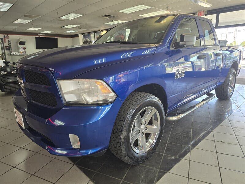 2015 RAM 1500 Express Quad Cab 4WD