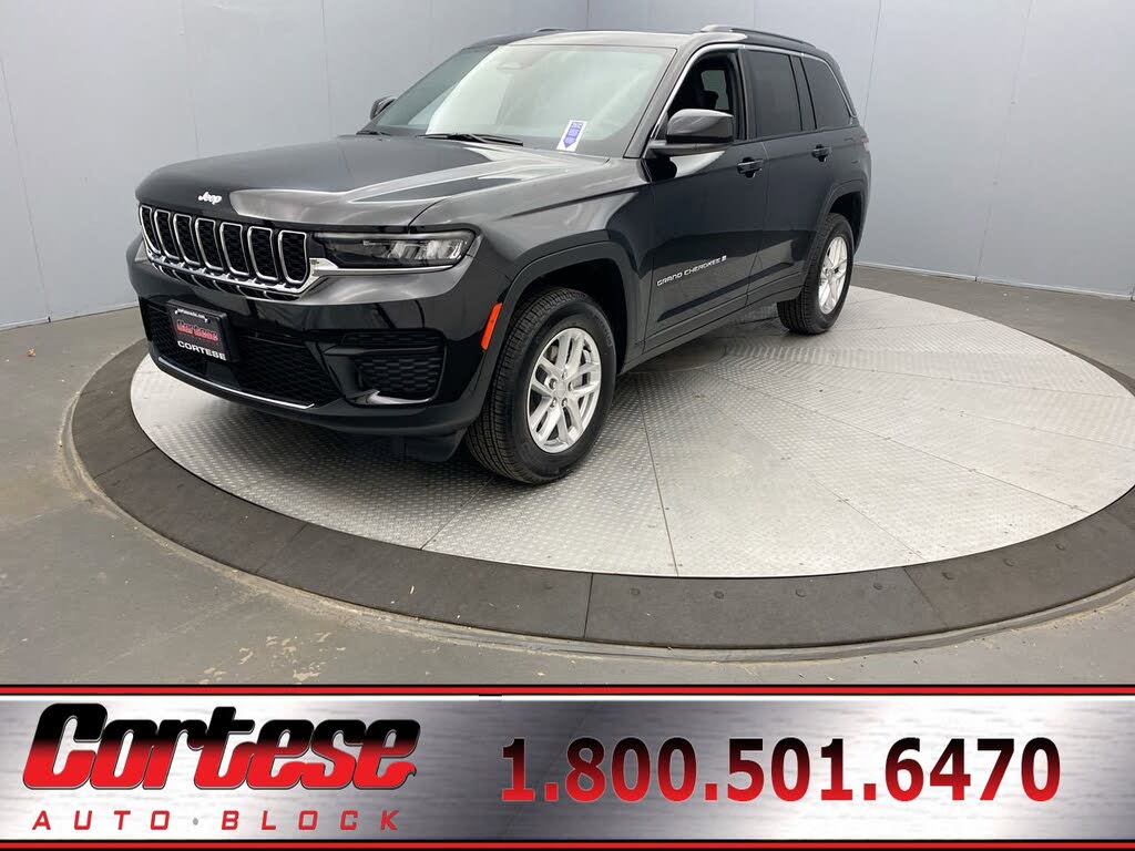 2025 Jeep Grand Cherokee Laredo X 4WD