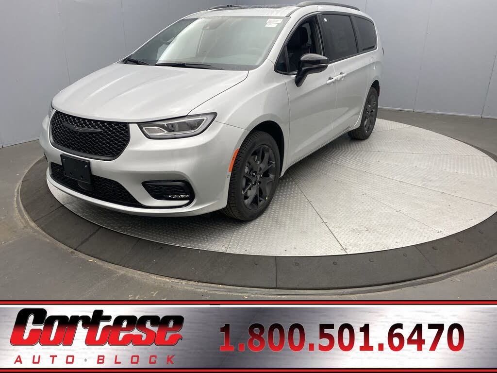 2026 Chrysler Pacifica Limited AWD