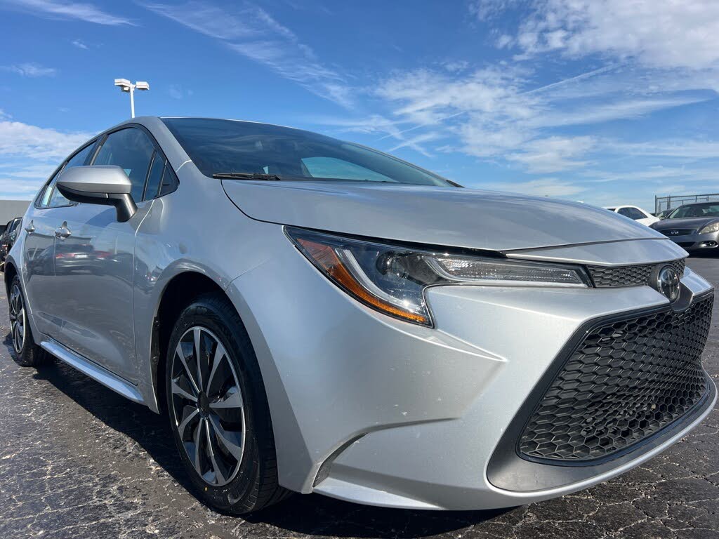 2020 Toyota Corolla LE FWD