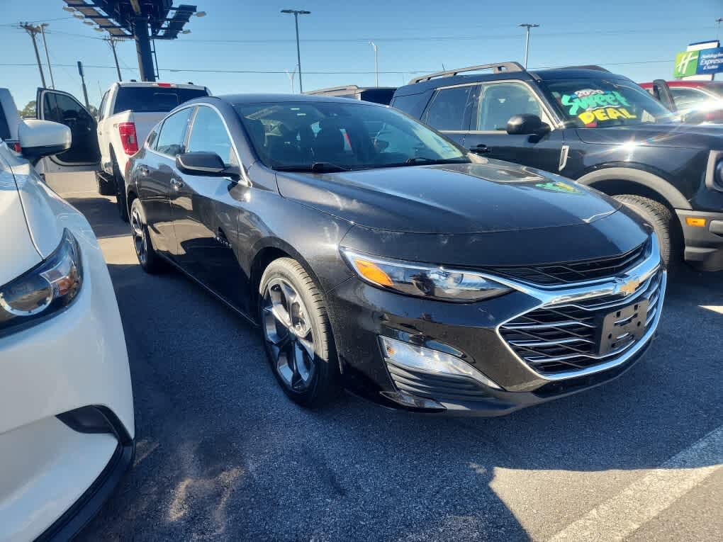 2024 Chevrolet Malibu LT with 1LT FWD
