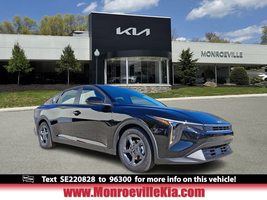 2025 Kia K4 LXS FWD