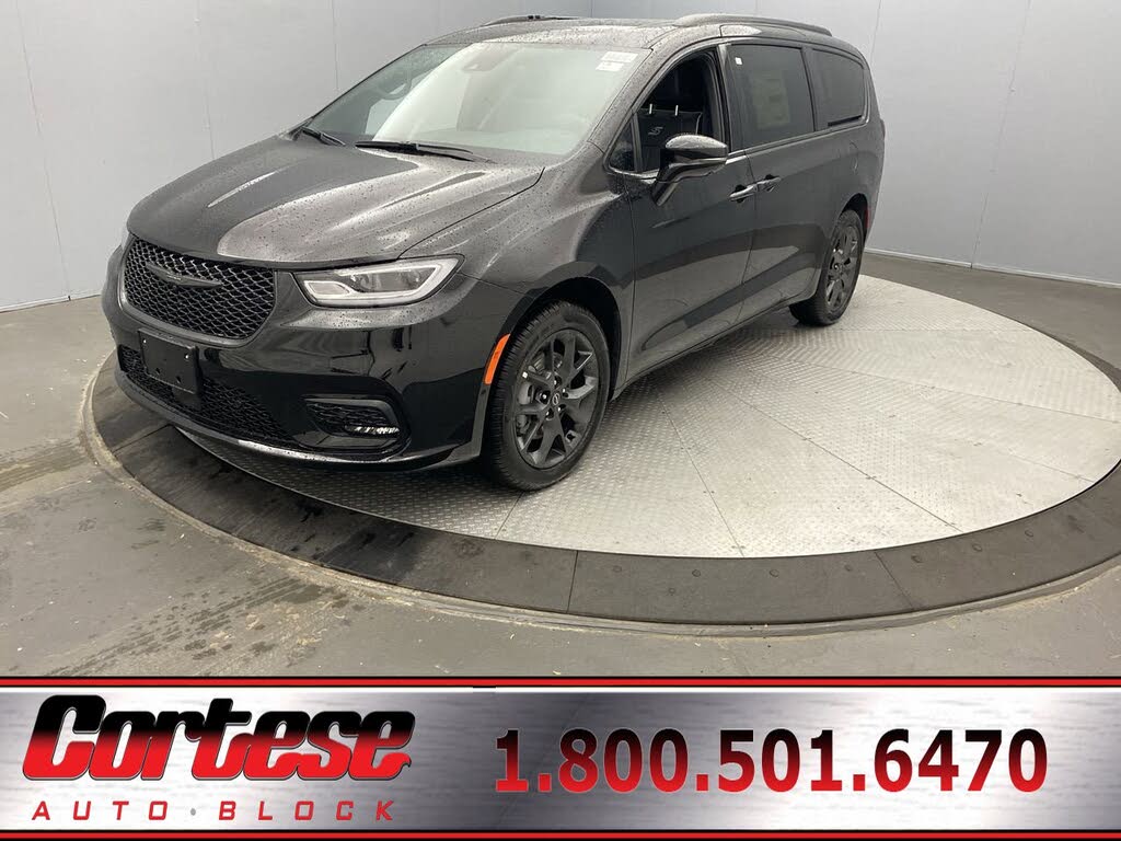2026 Chrysler Pacifica Limited AWD