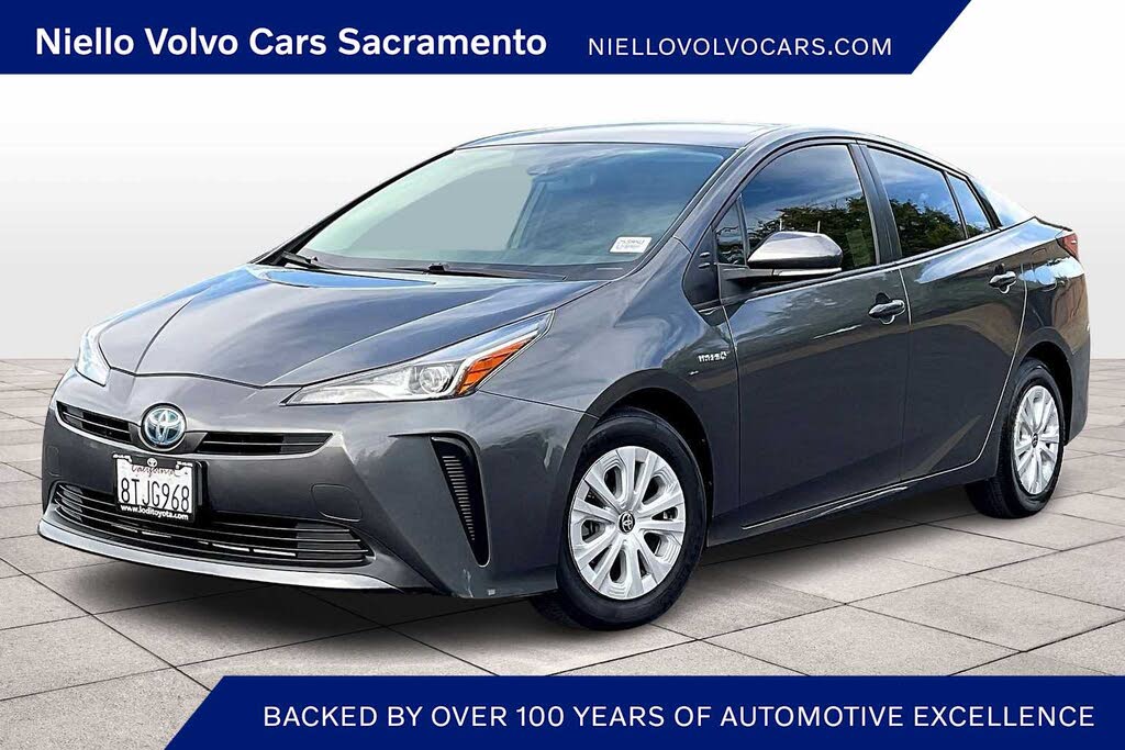 2021 Toyota Prius L Eco FWD