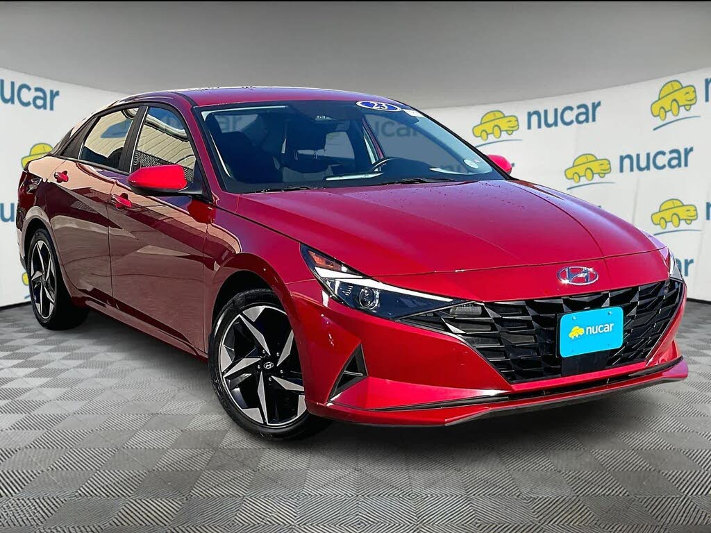 2023 Hyundai Elantra SEL FWD