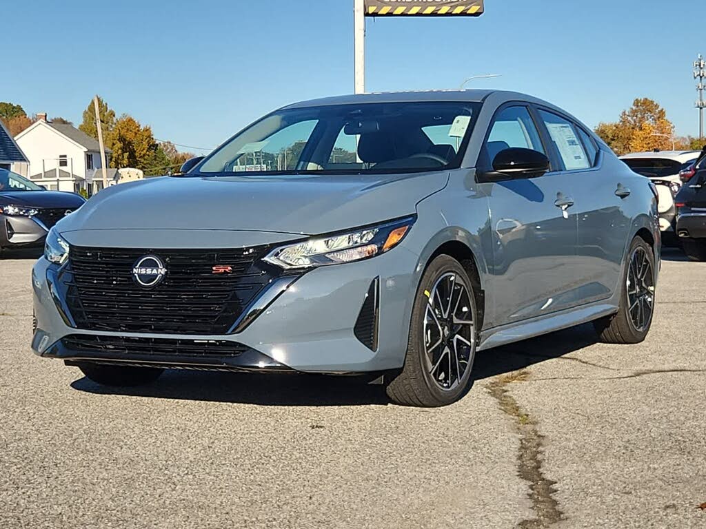 2025 Nissan Sentra SR FWD