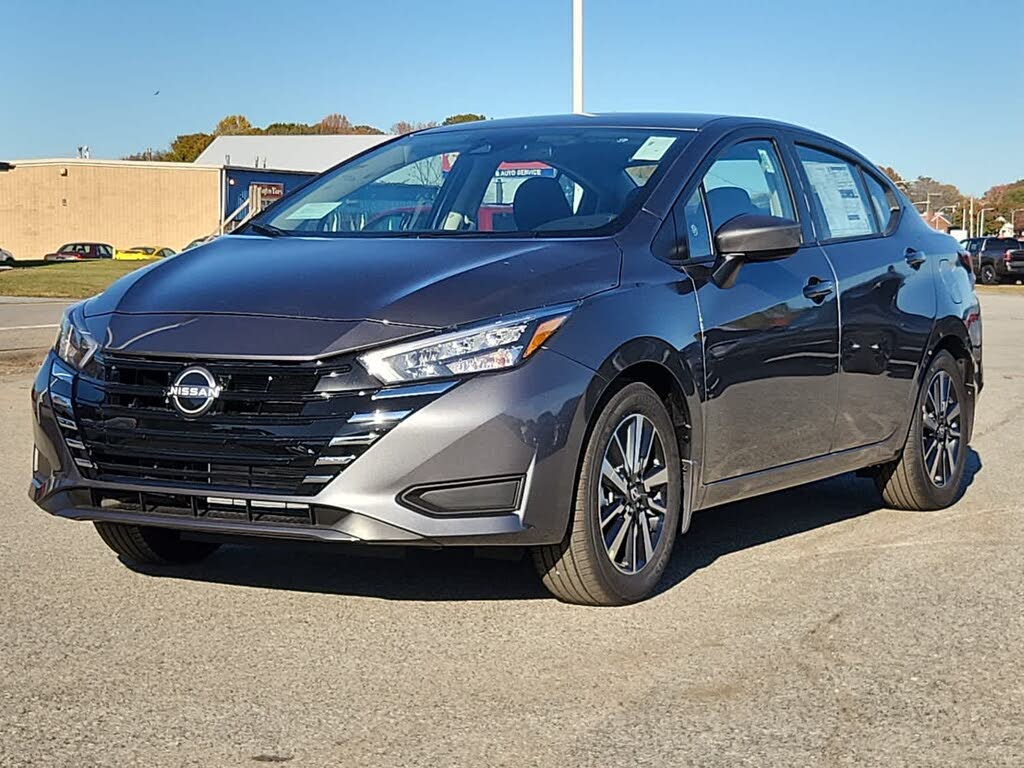 2025 Nissan Versa SV FWD