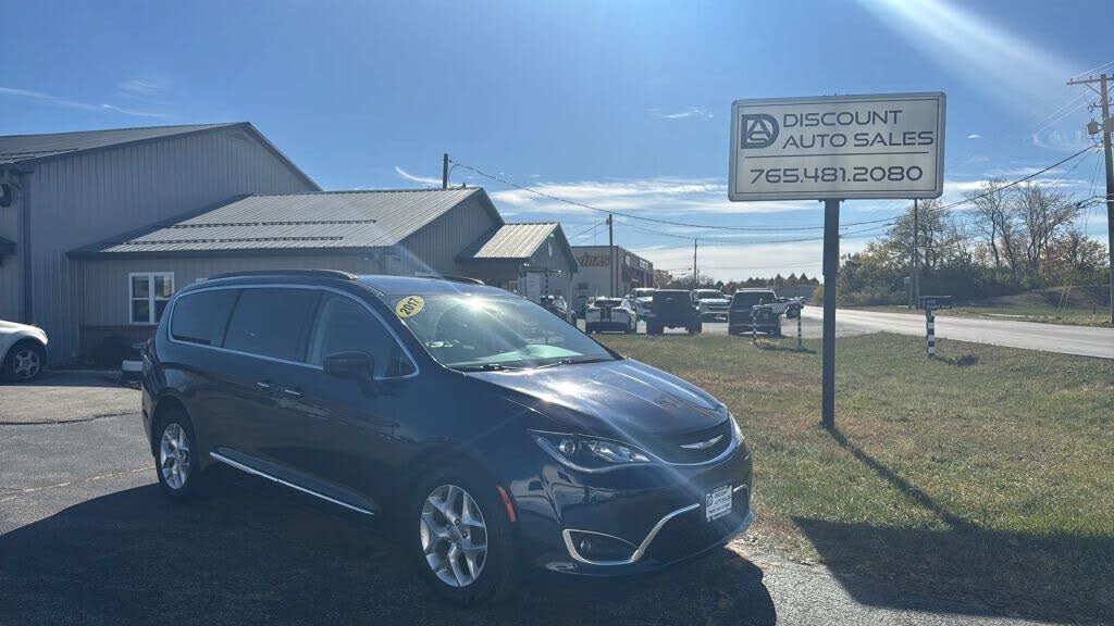 2017 Chrysler Pacifica Touring L FWD