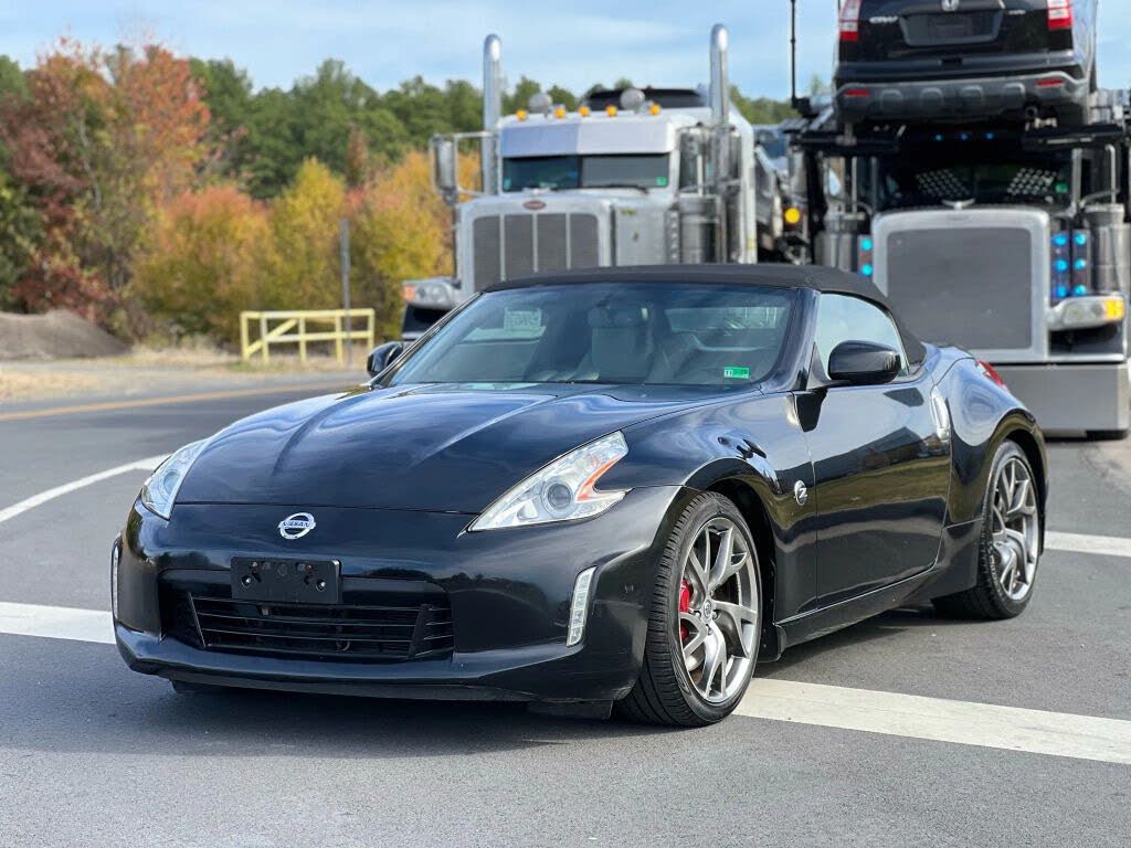 2017 Nissan 370Z Roadster Touring