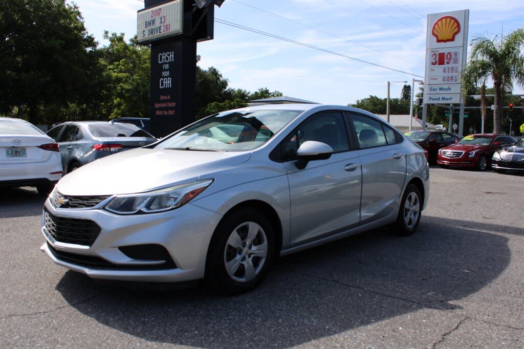 2018 Chevrolet Cruze LS Sedan FWD