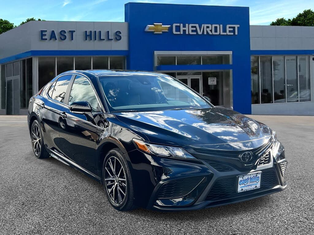 2024 Toyota Camry SE AWD