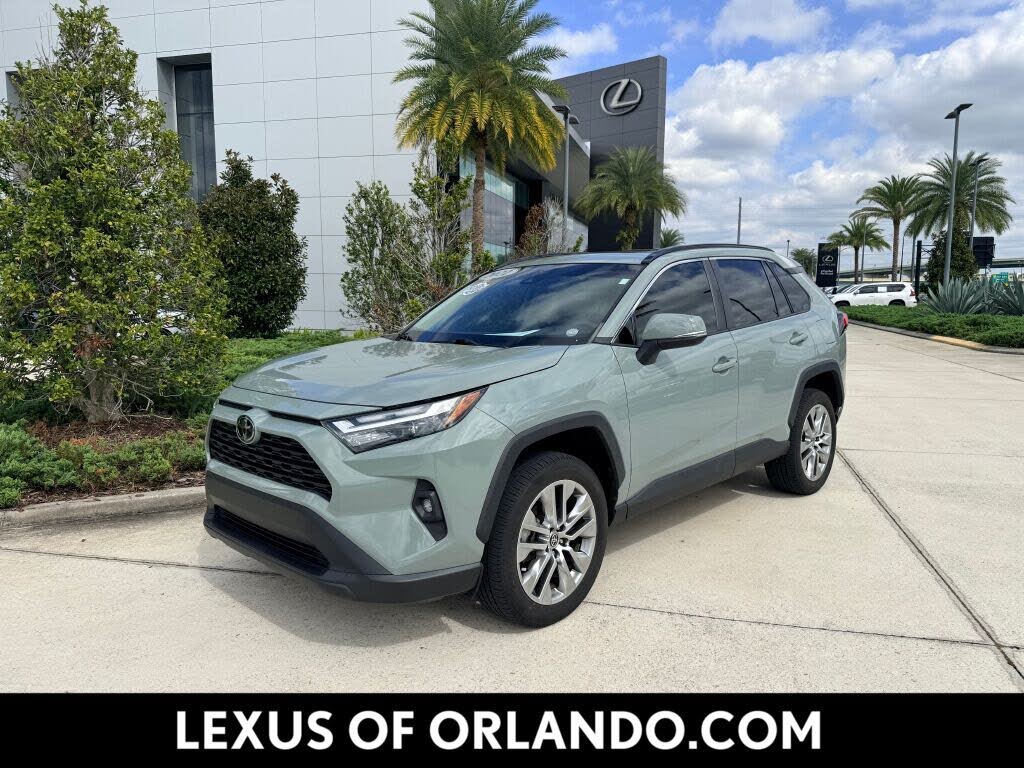 2022 Toyota RAV4 XLE Premium FWD