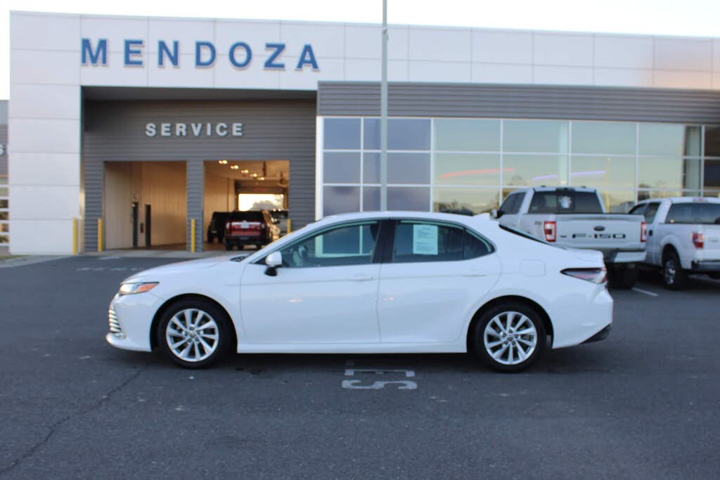 2023 Toyota Camry LE FWD