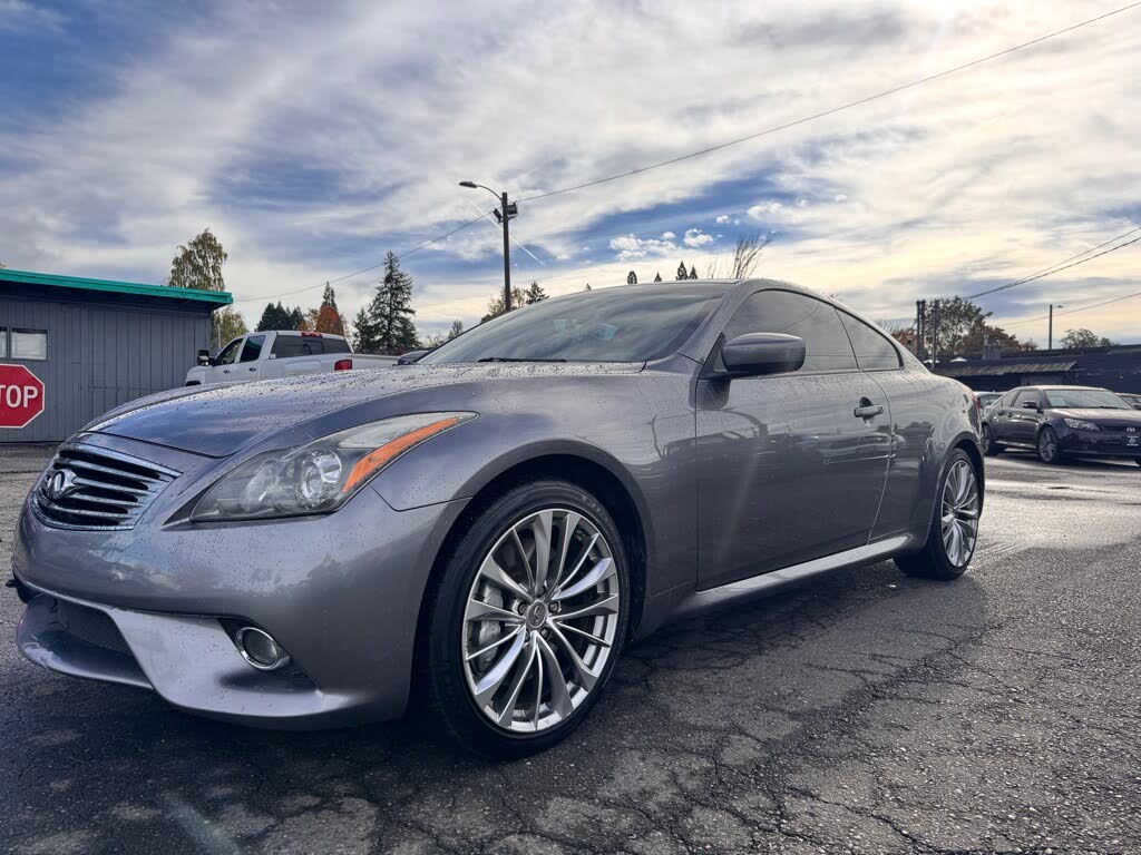 2011 INFINITI G37 Coupe RWD