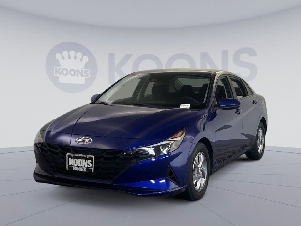 2023 Hyundai Elantra SE FWD