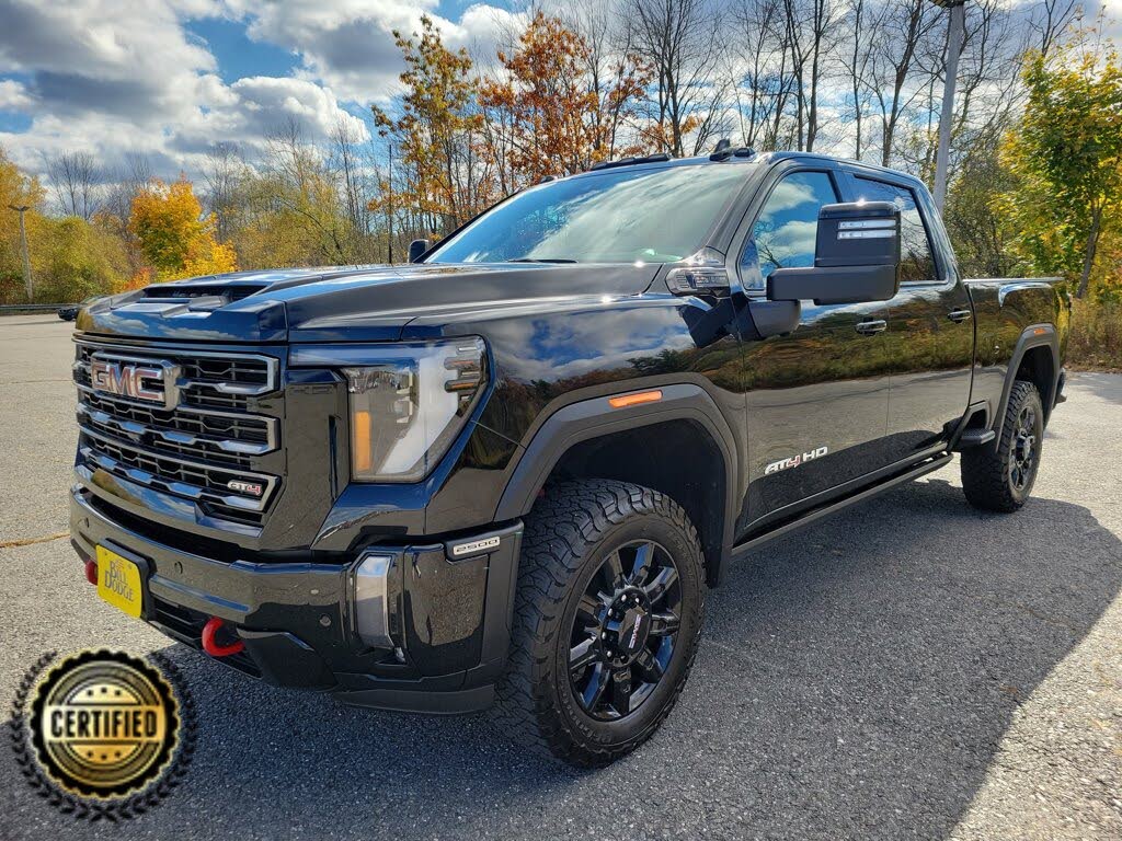 2024 GMC Sierra 2500HD AT4 Crew Cab 4WD