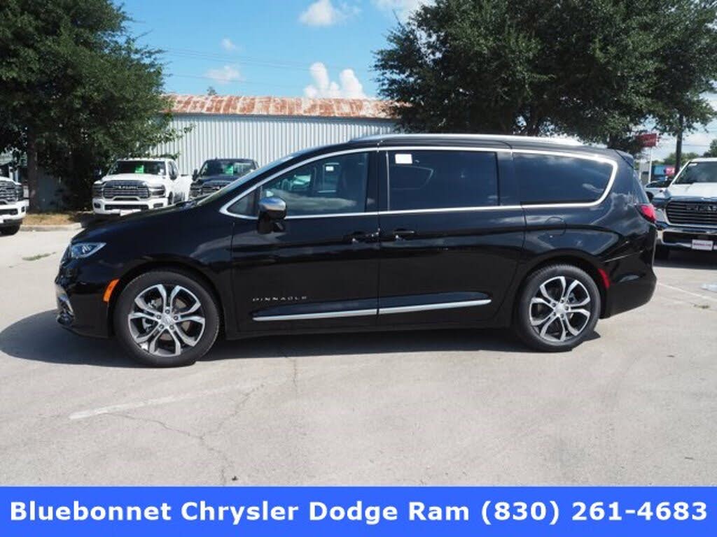 2026 Chrysler Pacifica Pinnacle FWD
