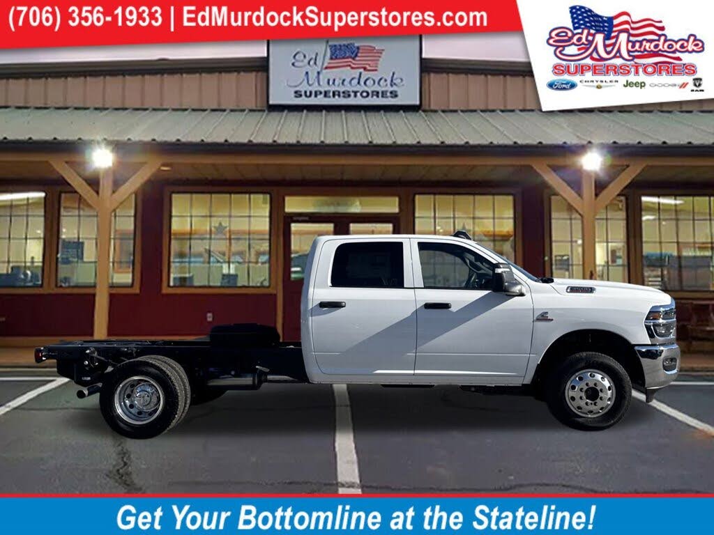 2026 RAM 3500 Chassis Tradesman Crew Cab LB DRW 4WD