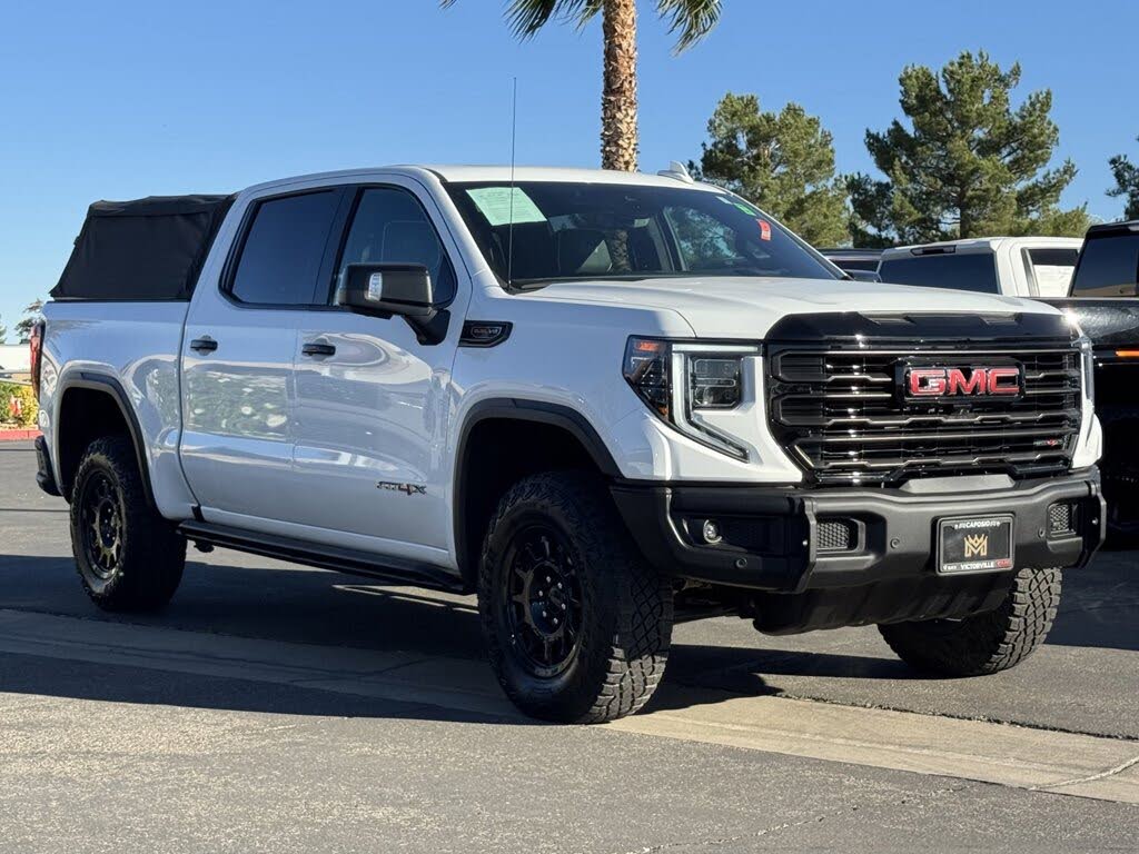 2024 GMC Sierra 1500 AT4X Crew Cab 4WD